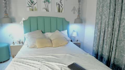 Snapshot of kentha_mitchells chatting on 02-05-25, 10:30 kentha_mitchells online show from 02-05-25, 10:30