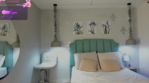 Snapshot of kentha_mitchells chatting on 02-13-25, 09:51 kentha_mitchells online show from 02-13-25, 09:51