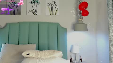 Snapshot of kentha_mitchells chatting on 02-16-25, 04:10 kentha_mitchells online show from 02-16-25, 04:10