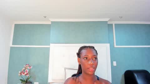 Snapshot of kentha_mitchells chatting on 09-20-25, 10:49 kentha_mitchells online show from 09-20-25, 10:49