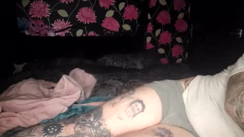 kenton1989183818 online show from 04-15-26, 07:58