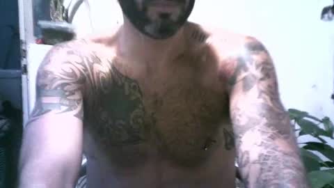 Snapshot of keny06 chatting on 12-28-24, 12:26 keny06 online show from 12-28-24, 12:26