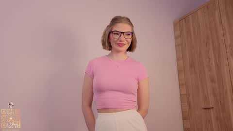 Lisa online show from 03-08-26, 06:12