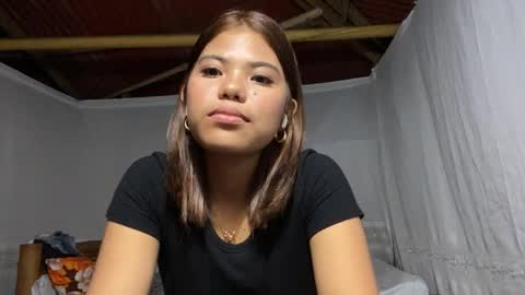 Snapshot of kenyettalatinaska chatting on 05-27-26, 01:19 May online show from 05-27-26, 01:19