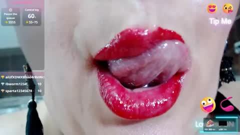 Snapshot of kerly_doll chatting on 01-21-25, 10:41 K E R L Y online show from 01-21-25, 10:41