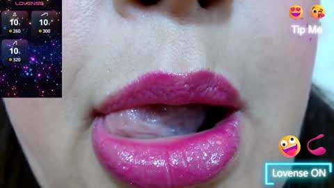 Snapshot of kerly_doll chatting on 01-24-25, 06:14 K E R L Y online show from 01-24-25, 06:14