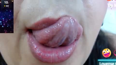 Snapshot of kerly_doll chatting on 01-24-25, 09:15 K E R L Y online show from 01-24-25, 09:15