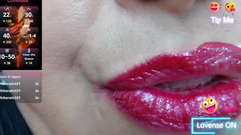 Snapshot of kerly_doll chatting on 01-25-25, 07:18 K E R L Y online show from 01-25-25, 07:18