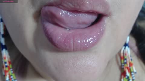 Snapshot of kerly_doll chatting on 01-31-25, 11:24 K E R L Y online show from 01-31-25, 11:24