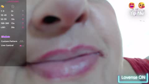 Snapshot of kerly_doll chatting on 02-25-25, 06:09 K E R L Y online show from 02-25-25, 06:09