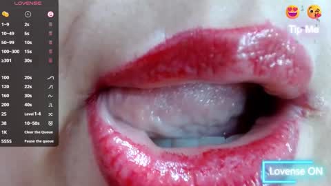 Snapshot of kerly_doll chatting on 02-26-25, 04:14 K E R L Y online show from 02-26-25, 04:14