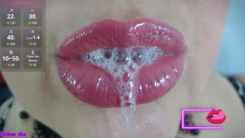 Snapshot of kerly_doll chatting on 10-03-25, 12:13 K E R L Y online show from 10-03-25, 12:13