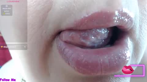 Snapshot of kerly_doll chatting on 10-17-25, 01:35 K E R L Y online show from 10-17-25, 01:35