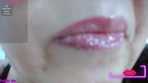 Snapshot of kerly_doll chatting on 10-30-25, 07:58 K E R L Y online show from 10-30-25, 07:58