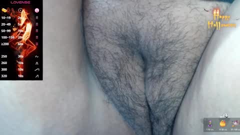 Snapshot of kerly_doll chatting on 10-31-25, 01:45 K E R L Y online show from 10-31-25, 01:45