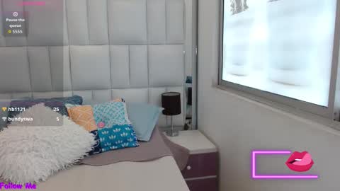 Snapshot of kerly_doll chatting on 11-28-25, 03:47 K E R L Y online show from 11-28-25, 03:47