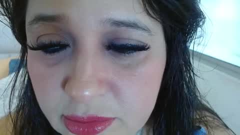 Snapshot of kerly_doll chatting on 12-03-25, 12:47 K E R L Y online show from 12-03-25, 12:47