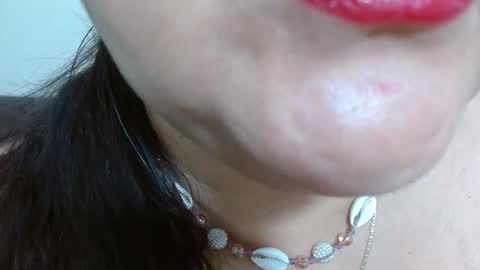 Snapshot of kerly_doll chatting on 12-17-25, 06:14 K E R L Y online show from 12-17-25, 06:14