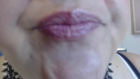 Snapshot of kerly_doll chatting on 03-02-26, 12:45 K E R L Y online show from 03-02-26, 12:45