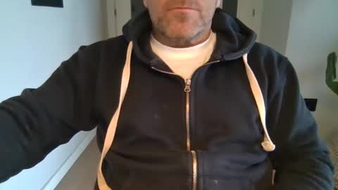 Snapshot of kermitgp3 chatting on 12-20-25, 01:51 Anton online show from 12-20-25, 01:51