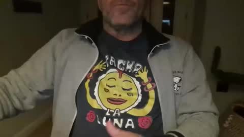 Snapshot of kermitgp3 chatting on 01-08-26, 06:43 Anton online show from 01-08-26, 06:43