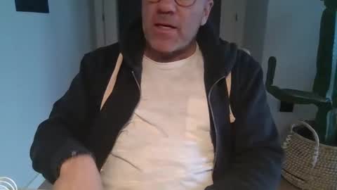 Snapshot of kermitgp3 chatting on 02-09-26, 07:34 Anton online show from 02-09-26, 07:34