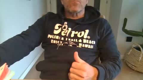 Snapshot of kermitgp3 chatting on 03-02-26, 04:36 Anton online show from 03-02-26, 04:36