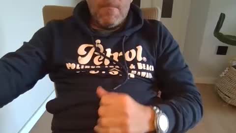 Snapshot of kermitgp3 chatting on 03-31-26, 04:51 Anton online show from 03-31-26, 04:51