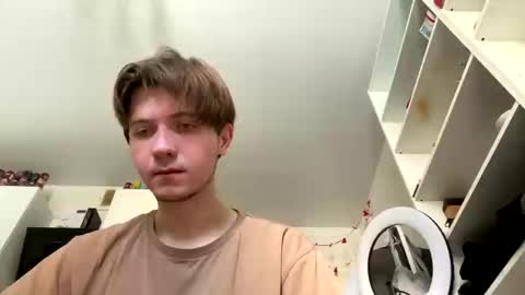 Kero online show from 02-20-25, 11:31