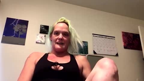 KeroseneAngel online show from 11-19-25, 09:26