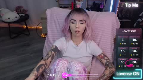 Snapshot of kerry_kirk chatting on 11-07-25, 05:46 Kerry online show from 11-07-25, 05:46