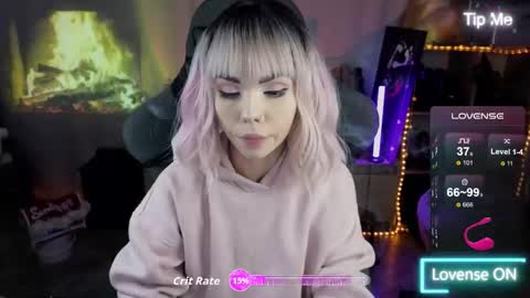 Snapshot of kerry_kirk chatting on 12-13-25, 11:32 Kerry online show from 12-13-25, 11:32