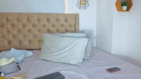 Kery Hillson online show from 10-22-25, 11:54