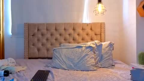 Kery Hillson online show from 03-24-26, 03:28