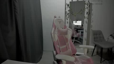 Snapshot of kesh_mne chatting on 09-12-25, 03:45 kesh_mne online show from 09-12-25, 03:45