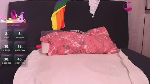 KESHA online show from 04-01-26, 01:41