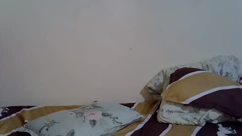 Snapshot of kesi_d chatting on 03-09-25, 12:10 kesi_d online show from 03-09-25, 12:10