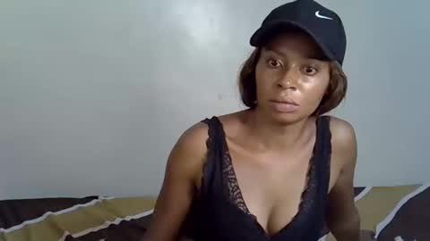 Snapshot of kesi_d chatting on 03-09-25, 10:19 kesi_d online show from 03-09-25, 10:19