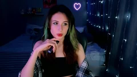 Snapshot of keti_moon chatting on 02-10-26, 06:23 Keti 3 online show from 02-10-26, 06:23