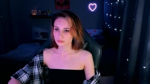 Snapshot of keti_moon chatting on 05-20-26, 06:47 Keti 3 online show from 05-20-26, 06:47