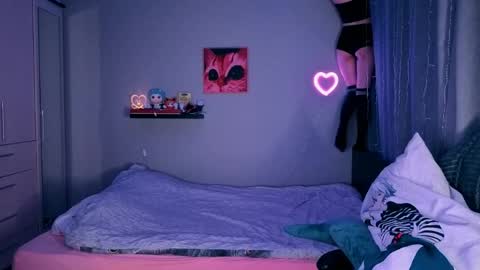 Snapshot of keti_moon chatting on 05-31-26, 06:42 Keti 3 online show from 05-31-26, 06:42