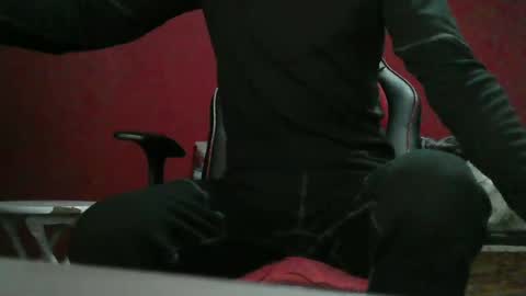 Snapshot of kev19922 chatting on 01-27-25, 01:26 kev19922 online show from 01-27-25, 01:26