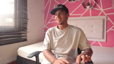   online show from 12-03-24, 08:28