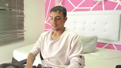   online show from 12-06-24, 11:47