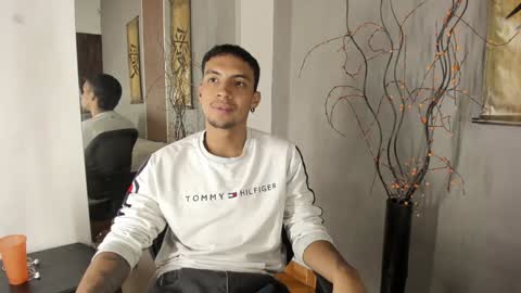   online show from 12-11-24, 09:34