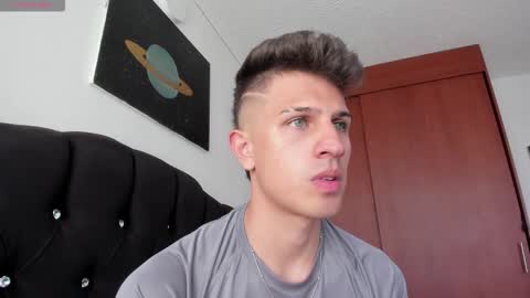 Snapshot of kevin_ahs1 chatting on 01-09-26, 08:43 Kevin Ahs online show from 01-09-26, 08:43