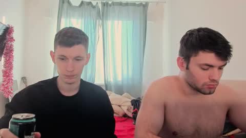 Snapshot of kevin_hornyyy chatting on 02-16-25, 12:21 kevin online show from 02-16-25, 12:21