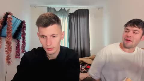 Snapshot of kevin_hornyyy chatting on 09-23-25, 05:21 kevin online show from 09-23-25, 05:21