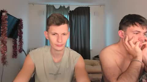 Snapshot of kevin_hornyyy chatting on 10-07-25, 05:04 kevin online show from 10-07-25, 05:04