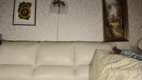 Snapshot of kevin_hornyyy chatting on 10-09-25, 06:44 kevin online show from 10-09-25, 06:44